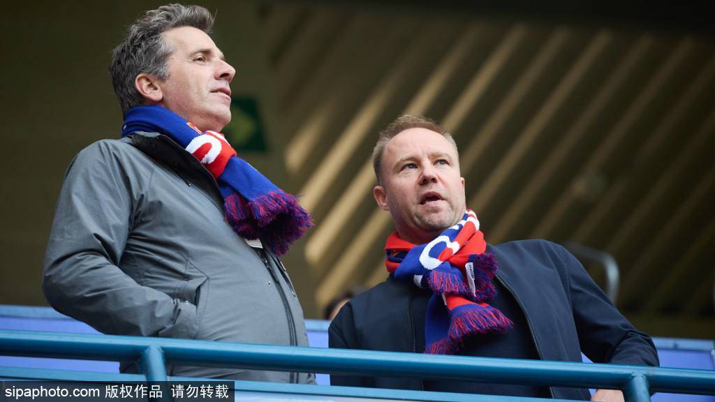 西甲海外赛风波:比利亚雷亚尔愤怒回应巴萨比赛取消